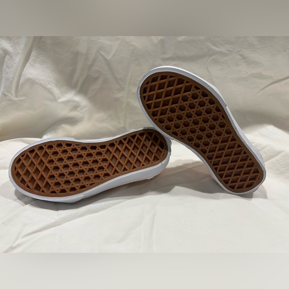 Vans Ward Low Girls' Skate Shoes, Size: 11, Light Pink - Picture 3 of 6